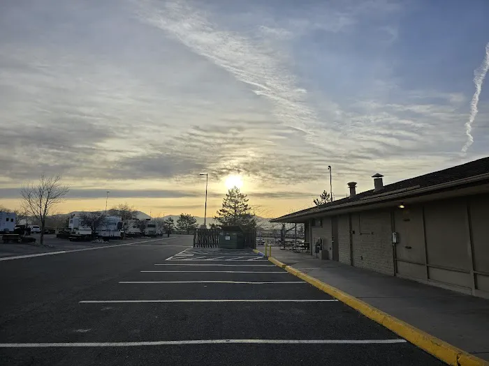 Grand Sierra RV Park Picture 5