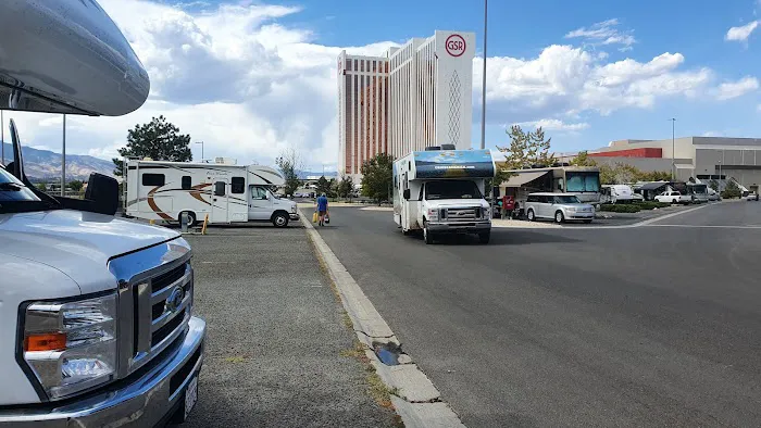 Grand Sierra RV Park Picture 2