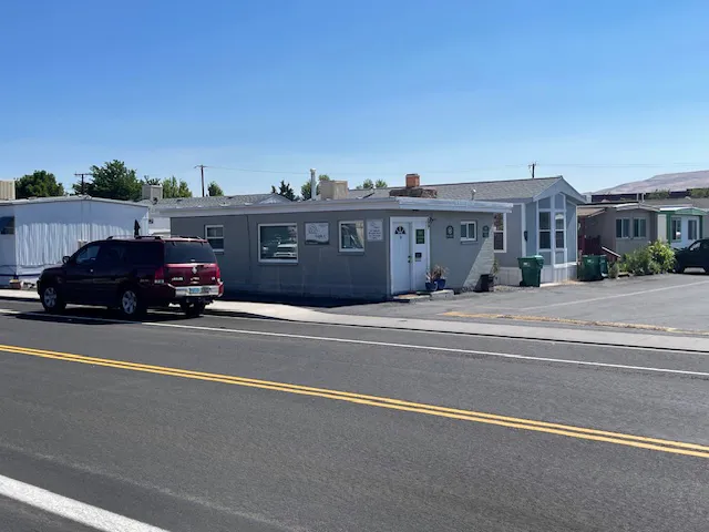 Triple C Manufactured Home Community Picture 1