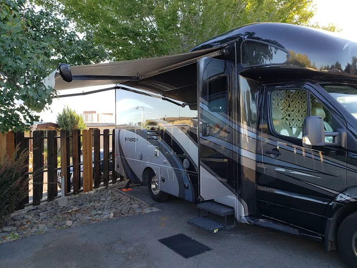 Victorian RV Park Picture 1