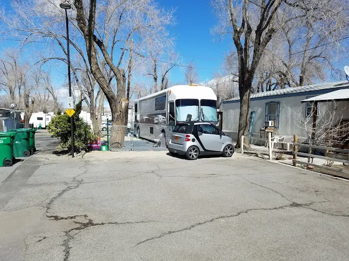 Sparks Mobile Home & RV Park Picture 10