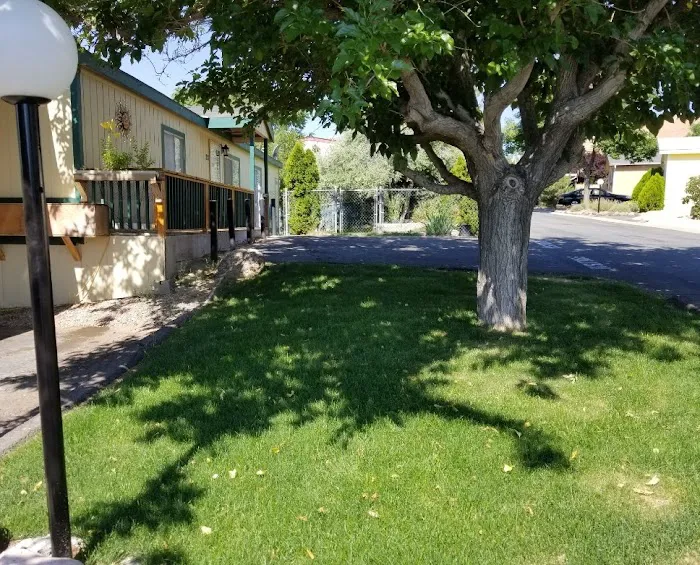 Blue Gem Estates Picture 3