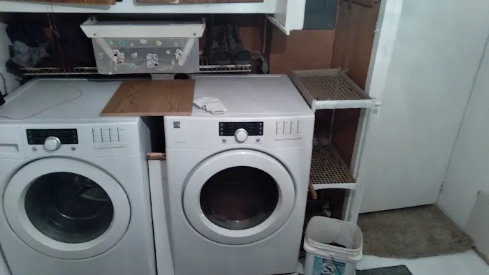 Silver Crown Mobile Home Park Picture 1