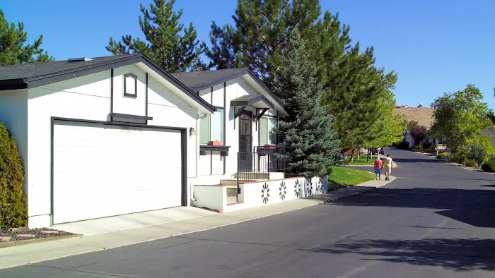 Sun Villa Estates Picture 7