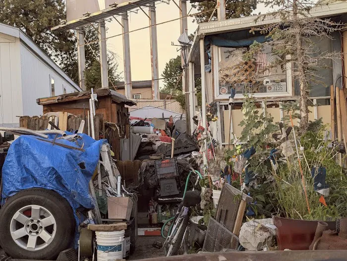 Lyons Crest Mobile Home Park Picture 3