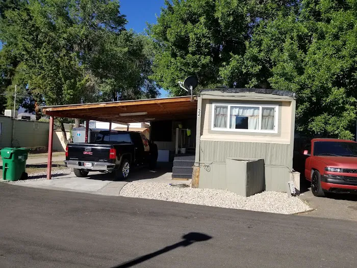 Reno Mobile Home & RV Park Picture 7