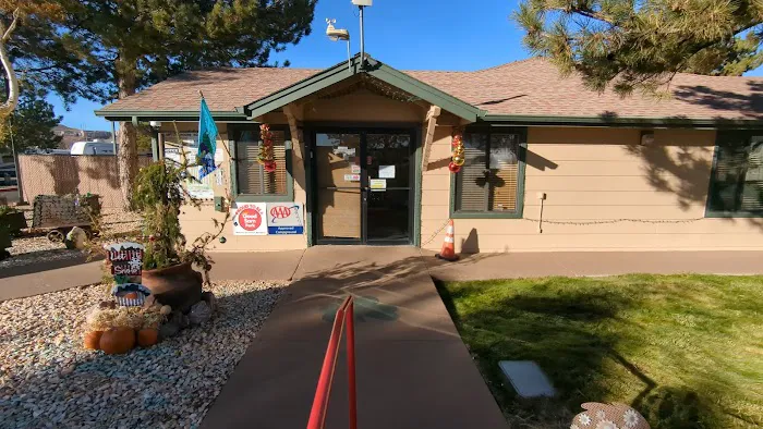 Shamrock RV Park Picture 9