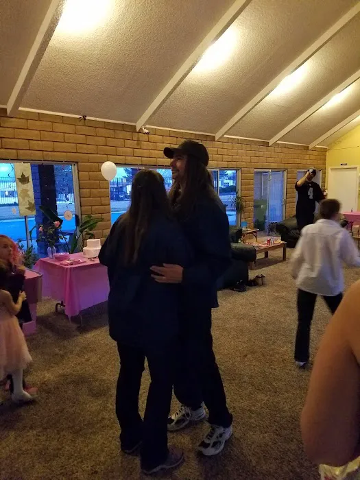 Sierra Shadows Mobile Home Picture 5