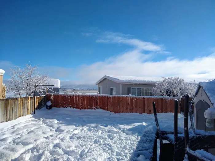 Lakeview 74 Picture 3