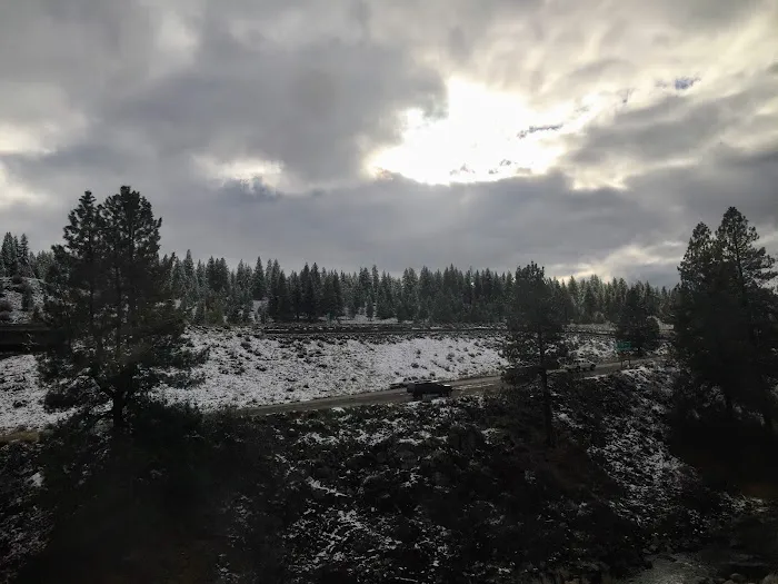 Truckee River RV Park Picture 1