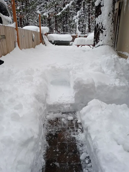 Feather River RV and Mobile Home Park Picture 1