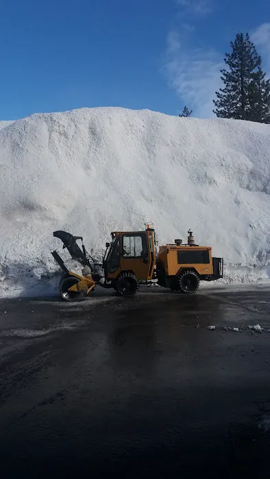 Village Green Mobile Home Park Picture 8