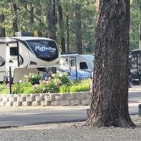 Clio's Rivers Edge RV Park ico