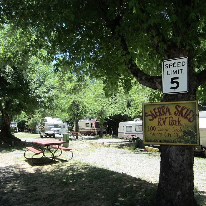 Sierra Skies RV Park Picture 3
