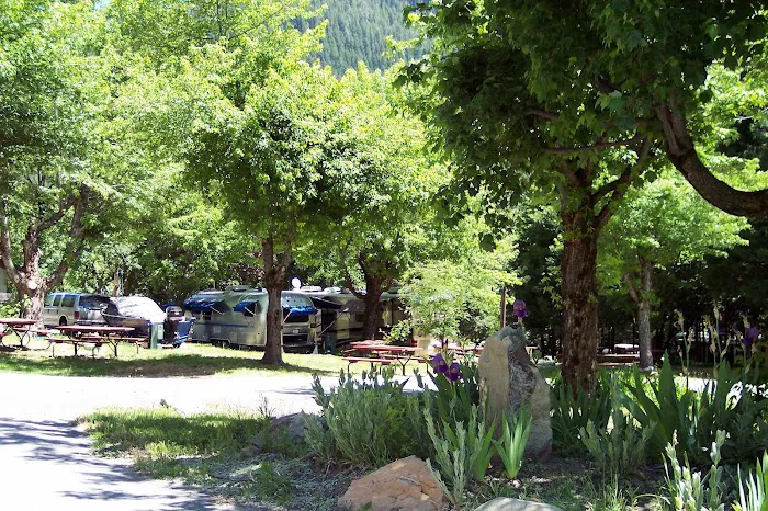 Sierra Skies RV Park Picture 7