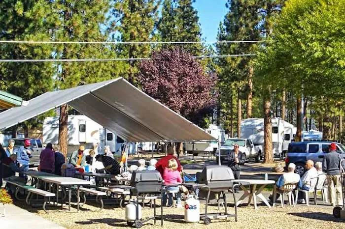 Pioneer RV Park Picture 6