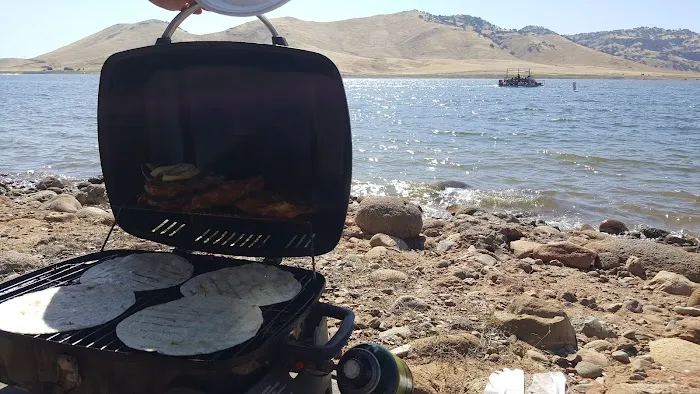 Lake Success Mobile Lodge Picture 4