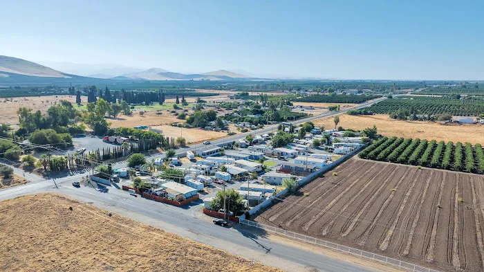 Porterville Mobile Village Picture 4
