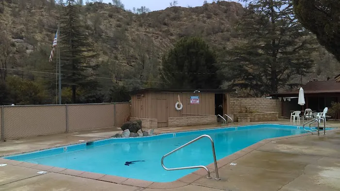 Hi-ho Mobile Home Park and Lodge Picture 2