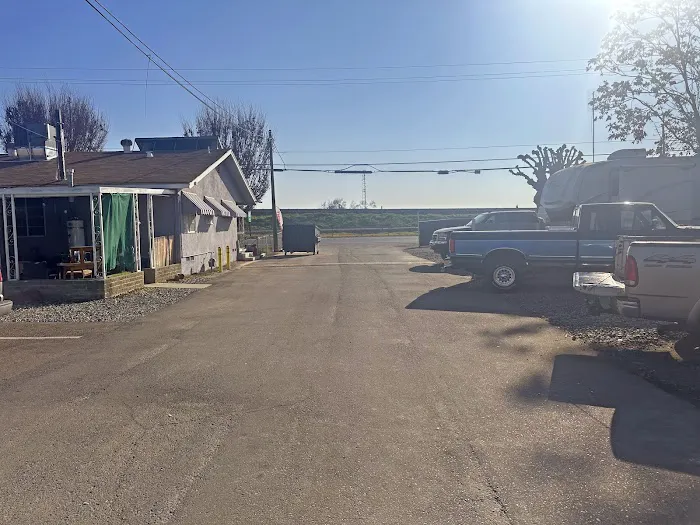 Mountain View Mobile Home Park Picture 7