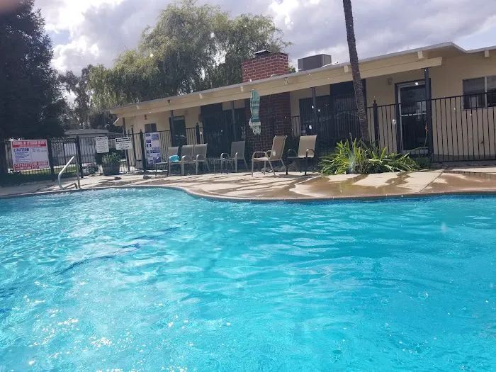 Gold Star Mobile Estates Picture 8