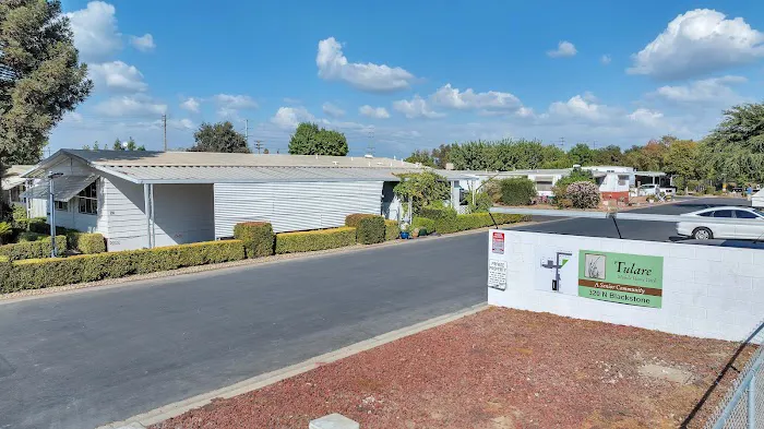 Tulare Mobile Home Park Picture 10