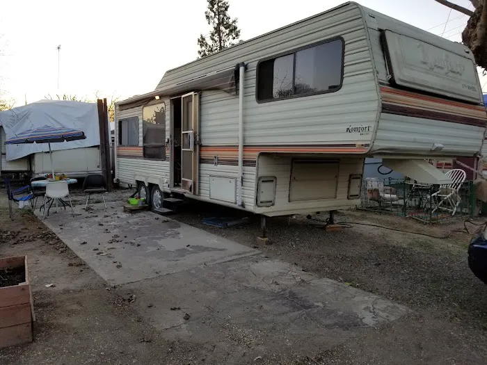 Sierra Mobile Village Picture 5