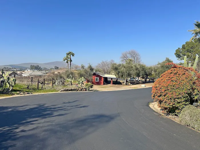 Castle Rock Mobile Ranch Picture 7