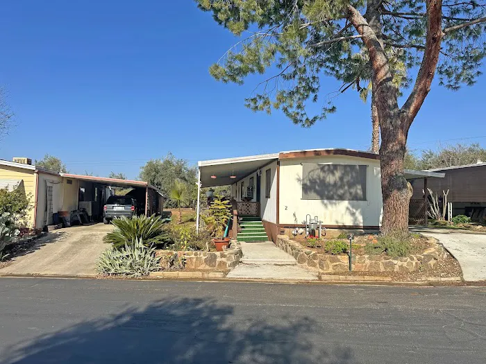 Castle Rock Mobile Ranch Picture 5