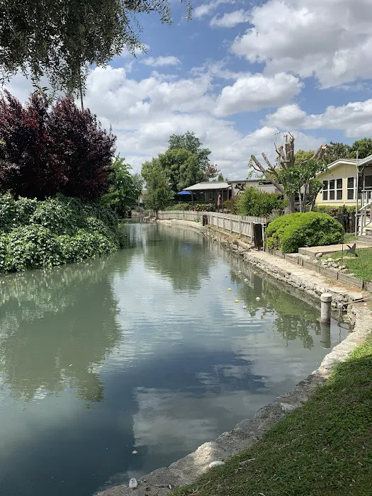 Westlake Village Picture 5