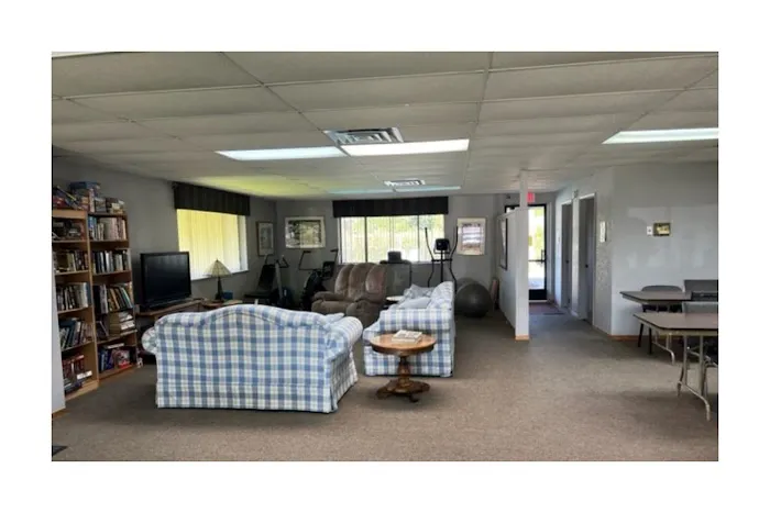 Country Manor Picture 1