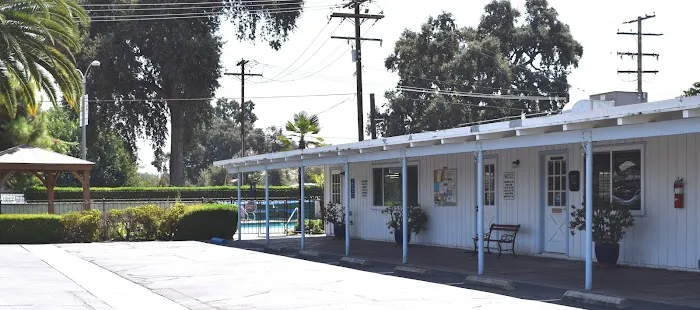 Willow Glen Mobile Home Park Picture 9
