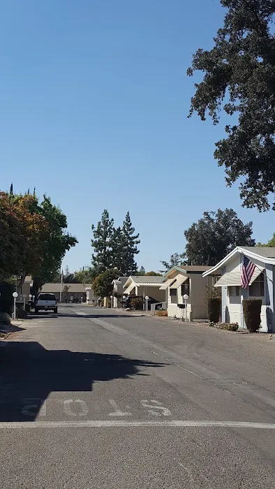 Royal Oaks Picture 2