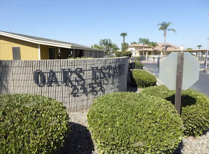 Oaks Estate Mobile Home Park Picture 3