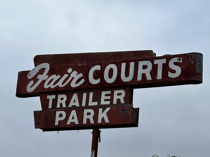 Fair Courts Trailer Park Picture 3
