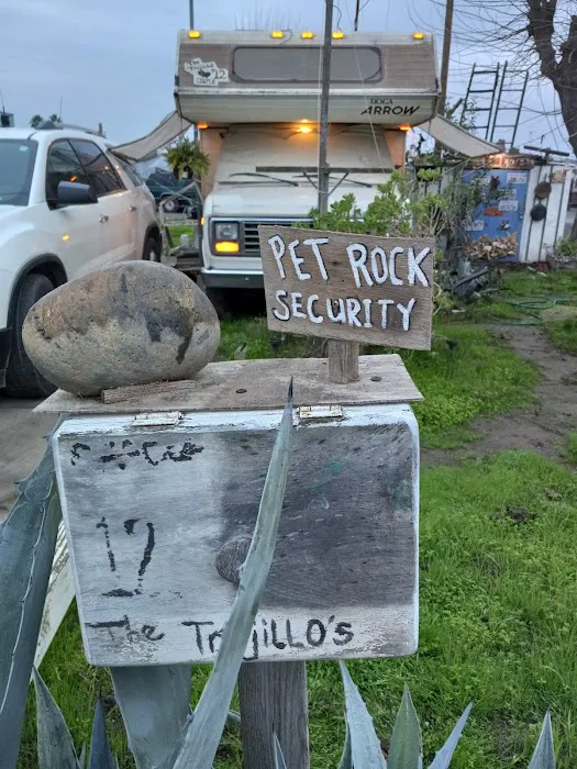 Fair Courts Trailer Park Picture 8