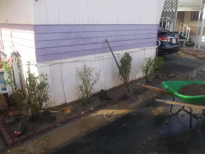 Western Sky Mobile Home Park Picture 9