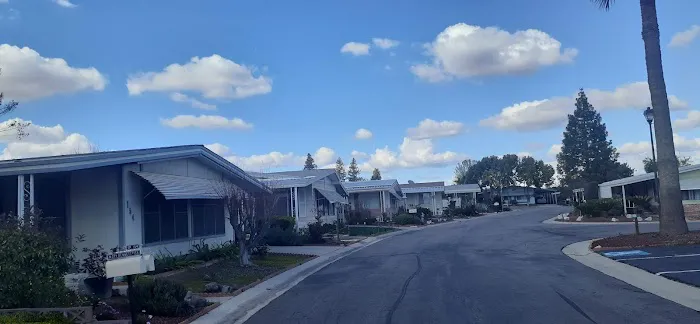 Kings River Mobile Home Park Picture 9