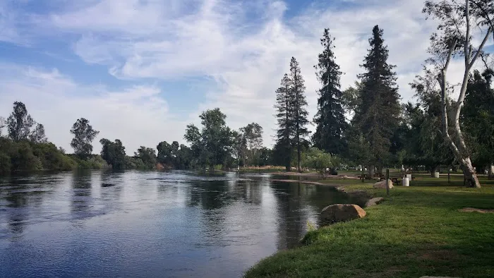 Lindy's Landing RV Resort And Campground Picture 1