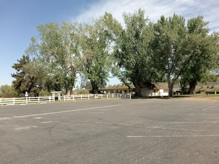 Riverland RV Resort Picture 7