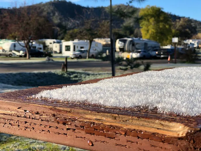 Kings Canyon Mobile Home Park Picture 9