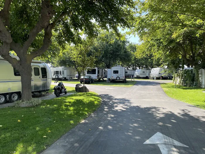 Viking RV Park Picture 8