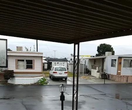 Flamingo Mobile Home Lodge