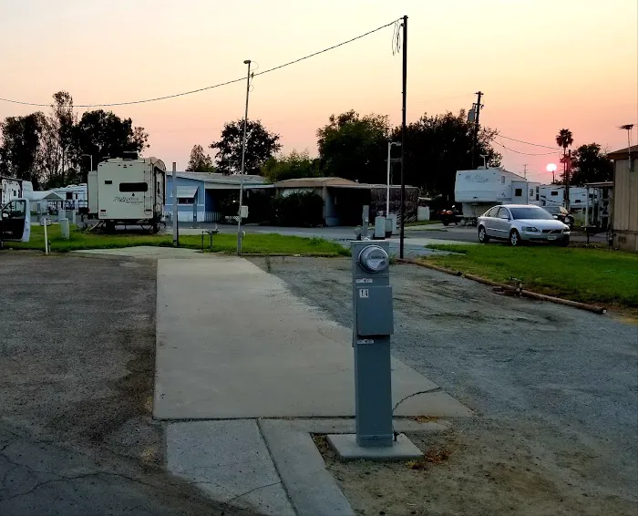 Belair Mobile Home Park Picture 9