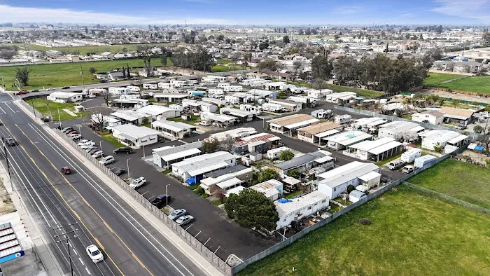 Belair Mobile Home Park Picture 5