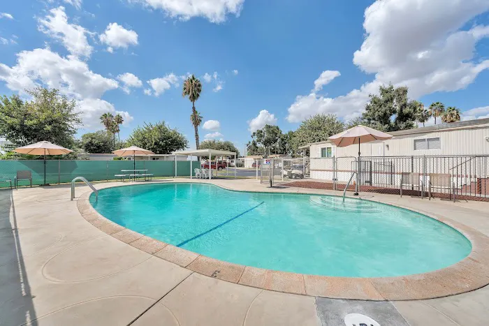 Four Seasons Estates Picture 3