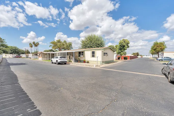 Four Seasons Estates Picture 8