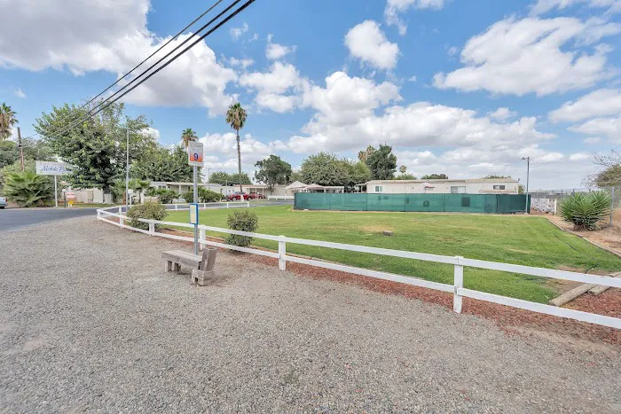 Four Seasons Estates Picture 7