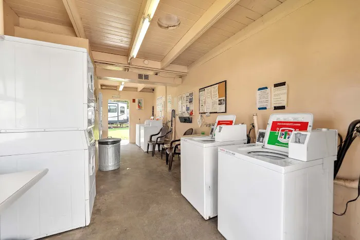 Four Seasons Estates Picture 10