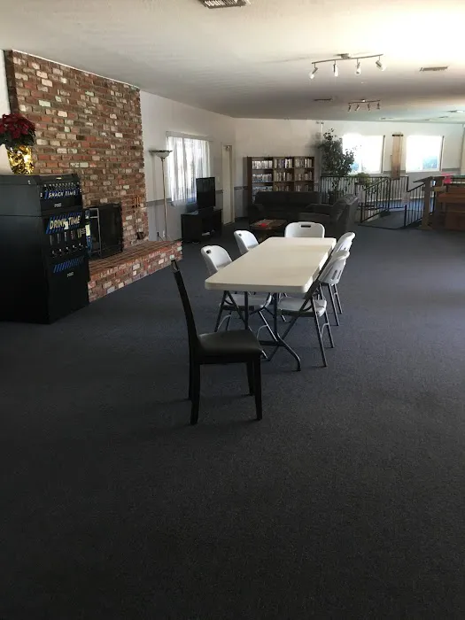 Villa Park Mobile Home Estates Picture 4